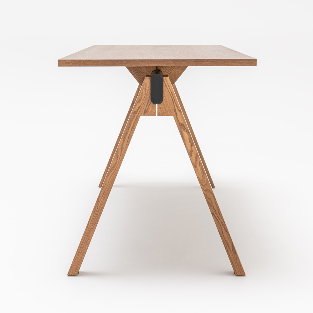 MDD_Viga_Counter_Table_korkea_pöytä_baaripöytä_seisomapöytä_puukannella_pukkijaloilla_03 - Edella