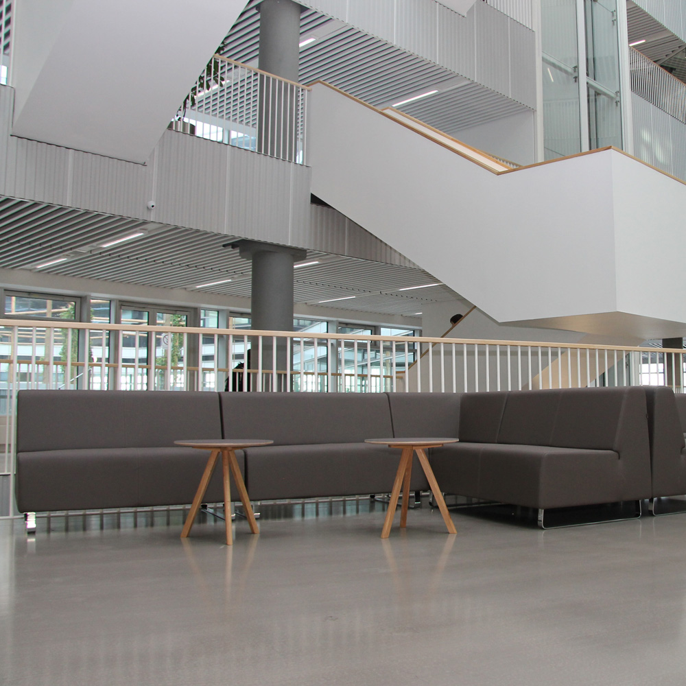 Bejot_Voo_Voo_VV402_sohvamoduuli_moduulisohva_suora_pala_kelkkajaloilla_07 - Edella