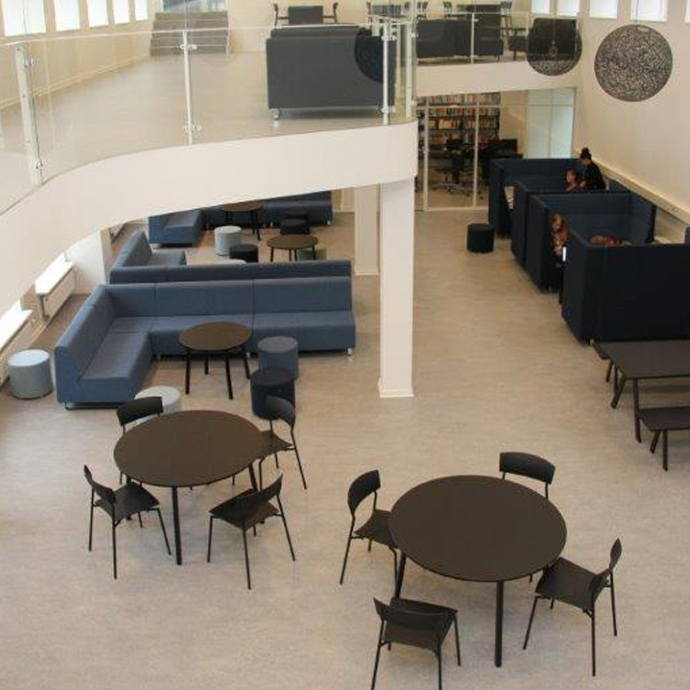 Bejot_Voo_Voo_VV402_sohvamoduuli_moduulisohva_suora_pala_kelkkajaloilla_09 - Edella