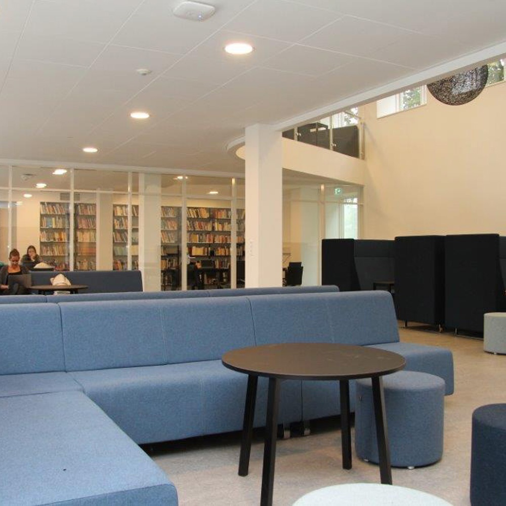 Bejot_Voo_Voo_VV402_sohvamoduuli_moduulisohva_suora_pala_kelkkajaloilla_10 - Edella