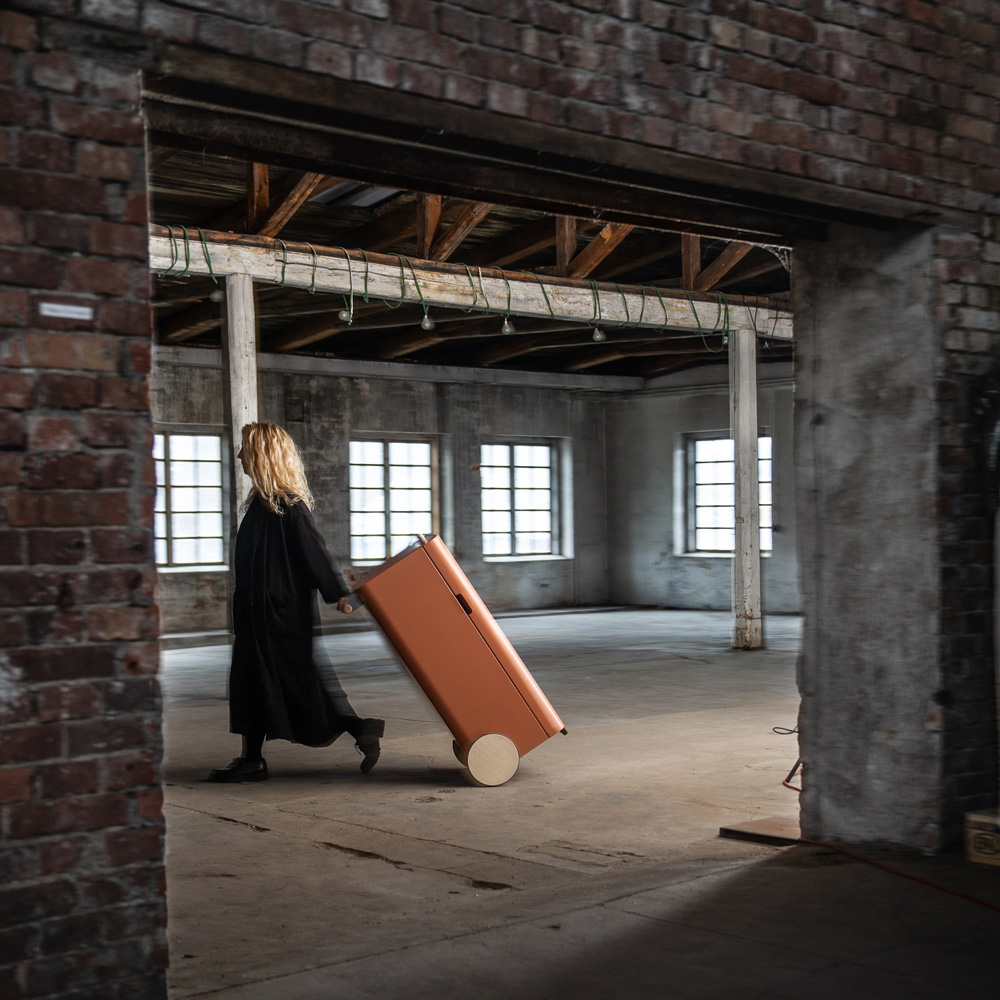 Mizetto_Arkityp_200L_Antracit_kierrätysastia_roska-astia_roskakori_pyörillä_12 - Edella