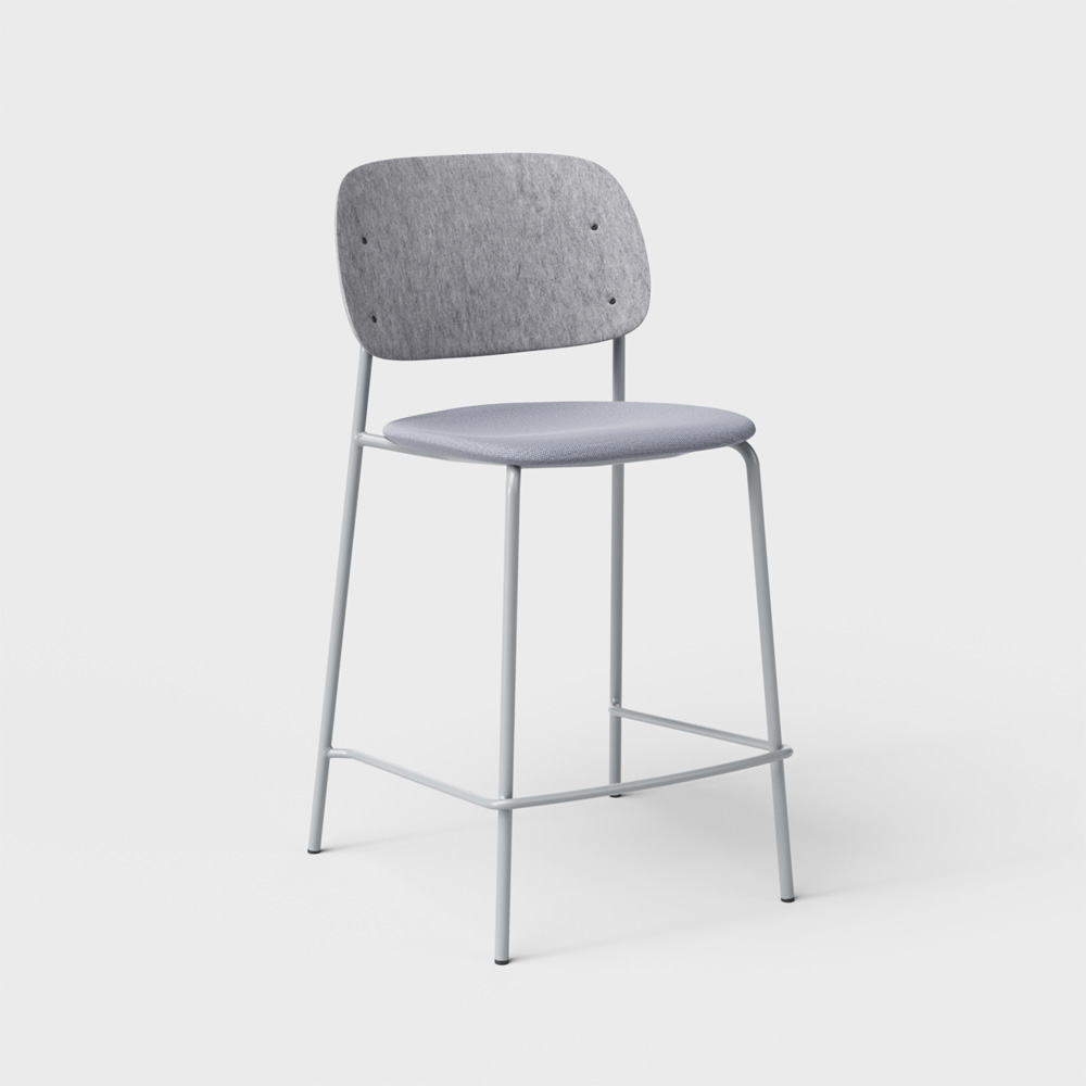 DeVorm_Hale_Counter_Stool_Upholstery_Light_grey_verhoiltu_matala_baarituoli_01 - Edella