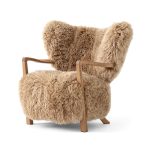 &Tradition Wulff Lounge chair nojatuoli sheepskin oak