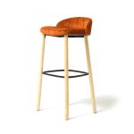 Diemme_Loft_korkea_baarituoli_kokoverhoiltu_puujalat_01 - Edella