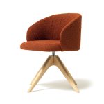 Diemme_Loft_ravintolatuoli_kokoverhoiltu_puupukkijalat_01 - Edella