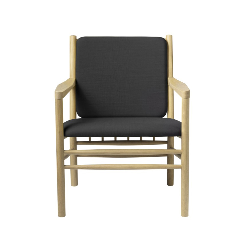 FDB_Möbler_J147_Oak_natural_tammi_nojatuoli_pinnatuoli_dark_grey_villa_02 - Edella