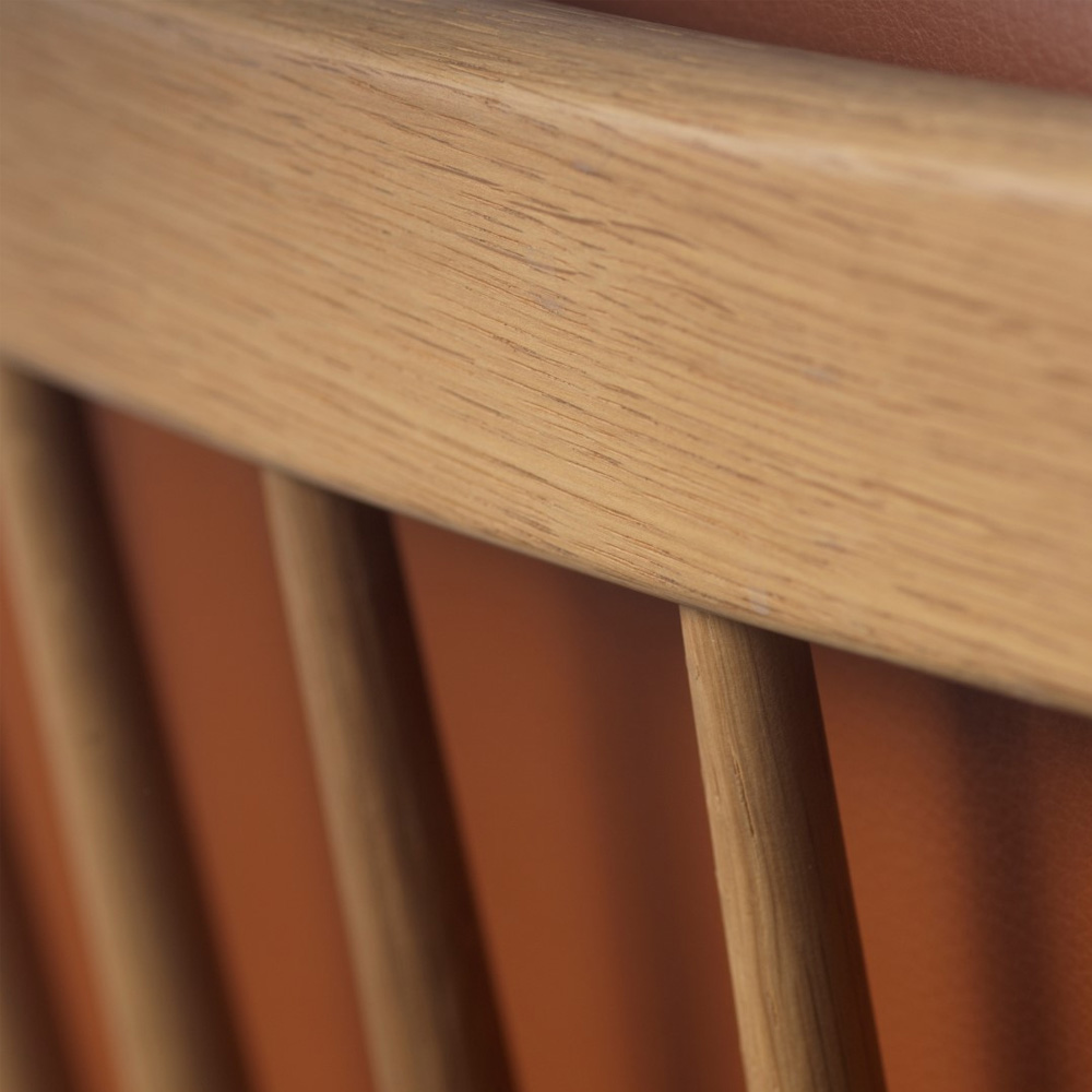 FDB_Möbler_J147_Oak_natural_tammi_nojatuoli_pinnatuoli_konjakki_nahka_04 - Edella