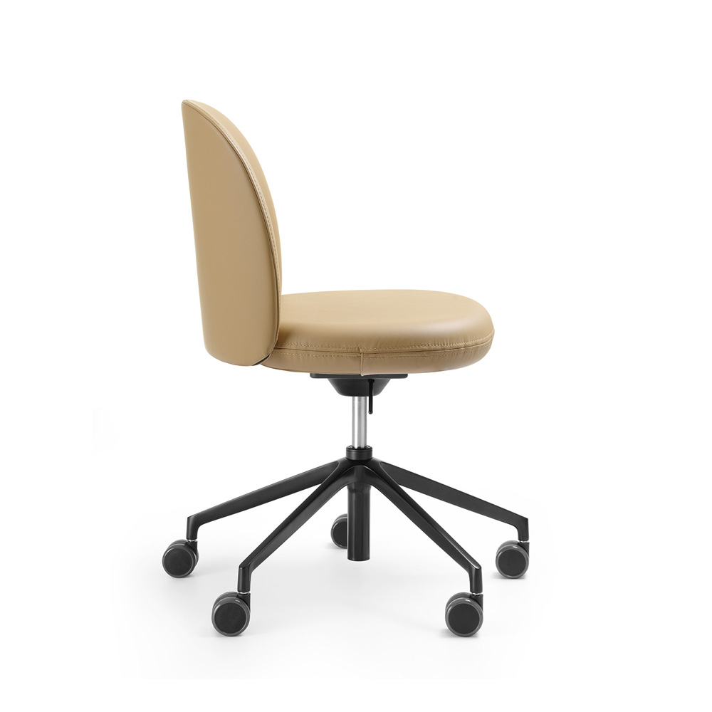 Bejot_Flos_FSK5R_neuvottelutuoli_kokoustuoli_ristikkojalat_pyörillä_03 - Edella