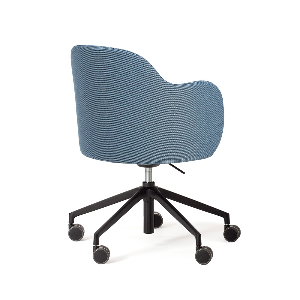 Bejot_Flos_FSKP5R_neuvottelutuoli_kokoustuoli_ristikkojalat_pyörillä_08 - Edella