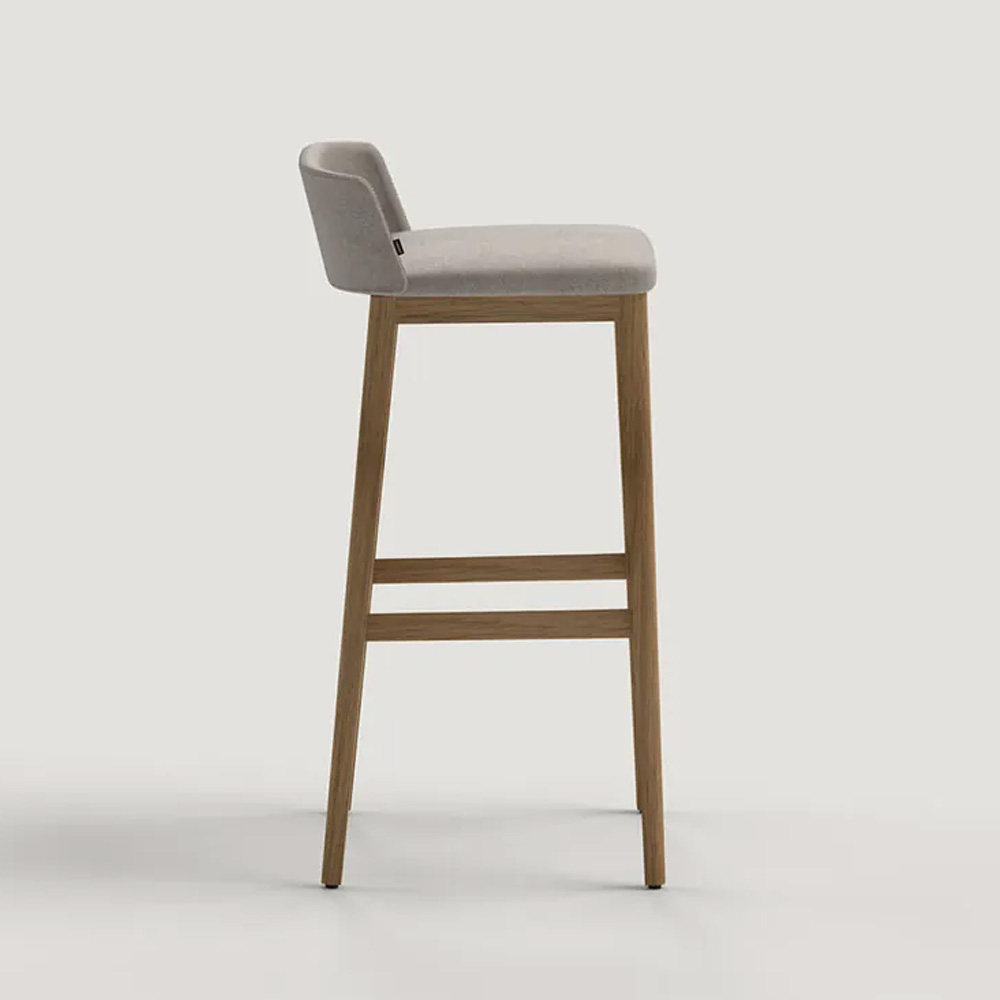 Capdell_Concord_529M_baarituoli_korkea_tuoli_puujalat_04 - Edella