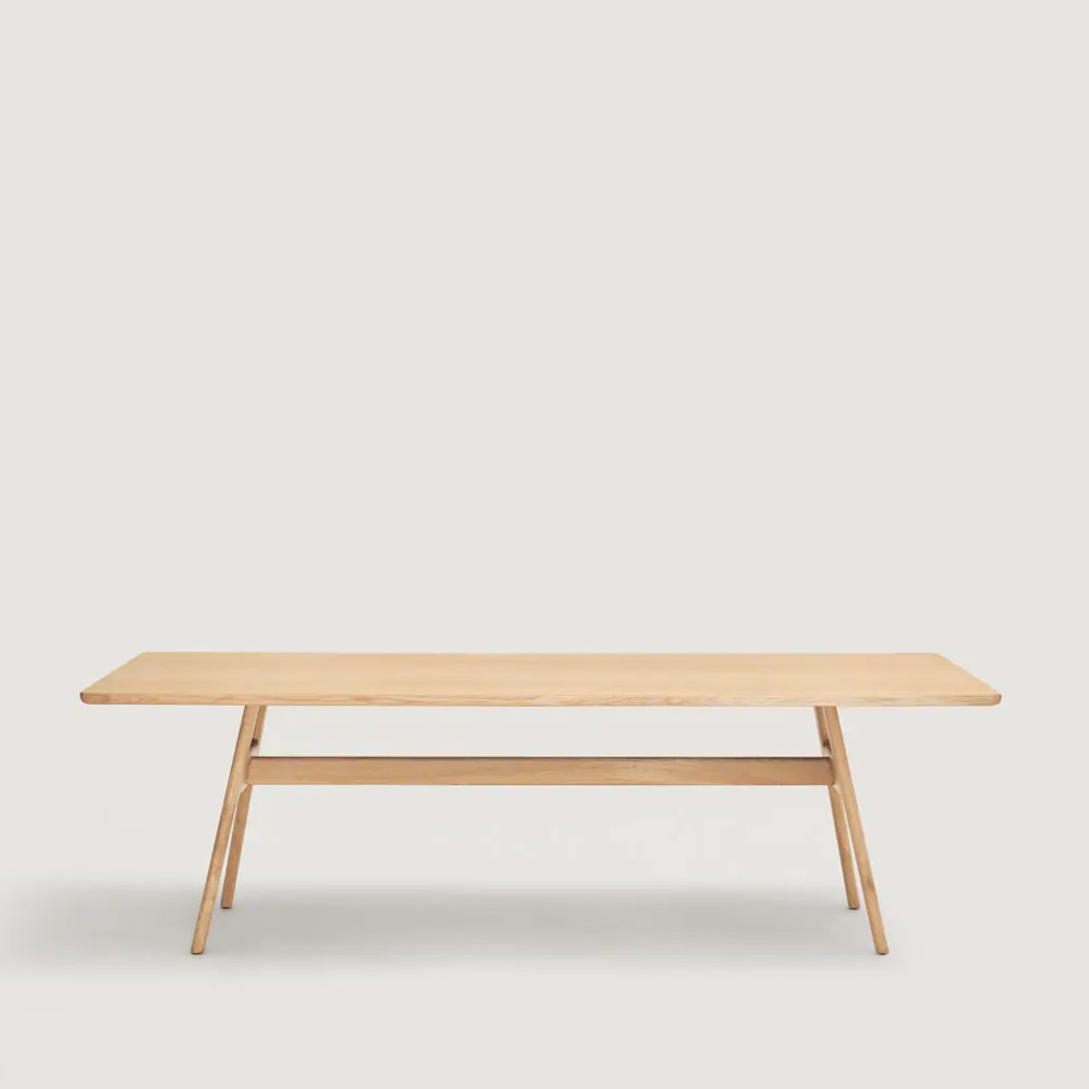 Capdell_Mesa_Atria_ruokapöytä_02 - Edella