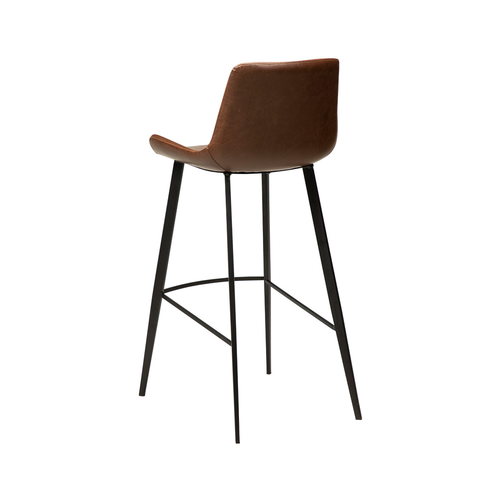 Danform_HYPE-BAR-STOOL_baarituoli_-vintage_cocoa_art_leather_w_black_metal_legs_03 - Edella